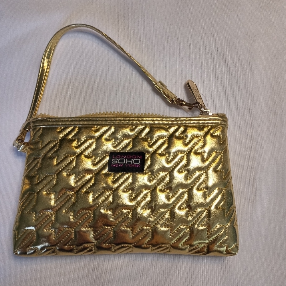 8 x 5 SOHO London NY Pouch Gold Wallet Women's Accessories NWOT
